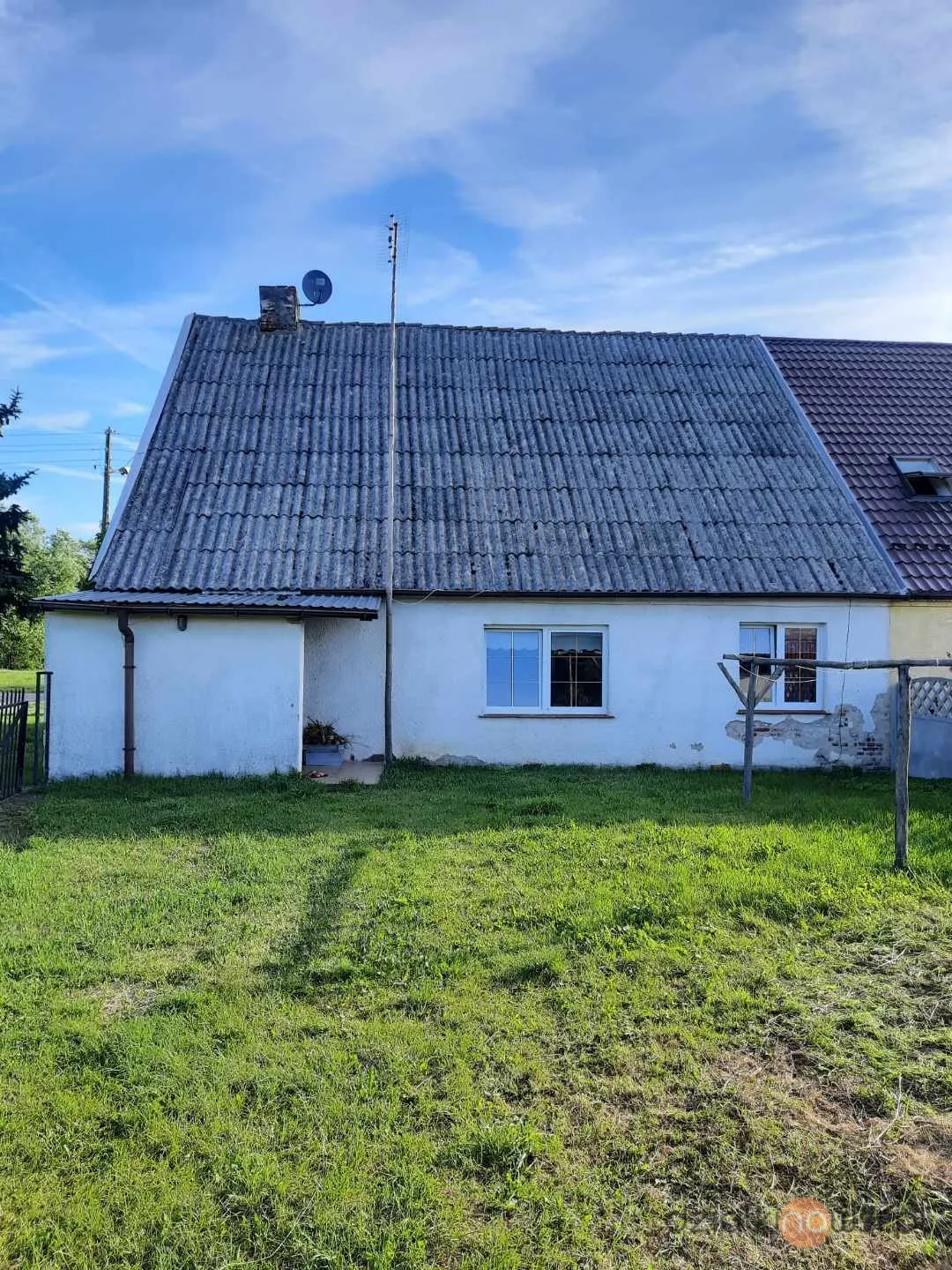 Domek z działką