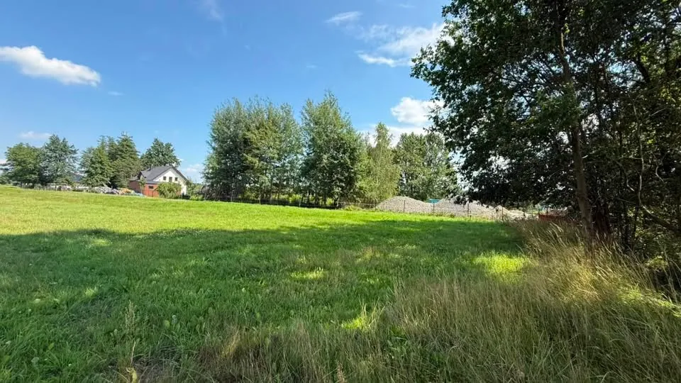 Na sprzedaż działka budowlana – 12 arów | Borek, gmina Rzezawa | 200 000 zł